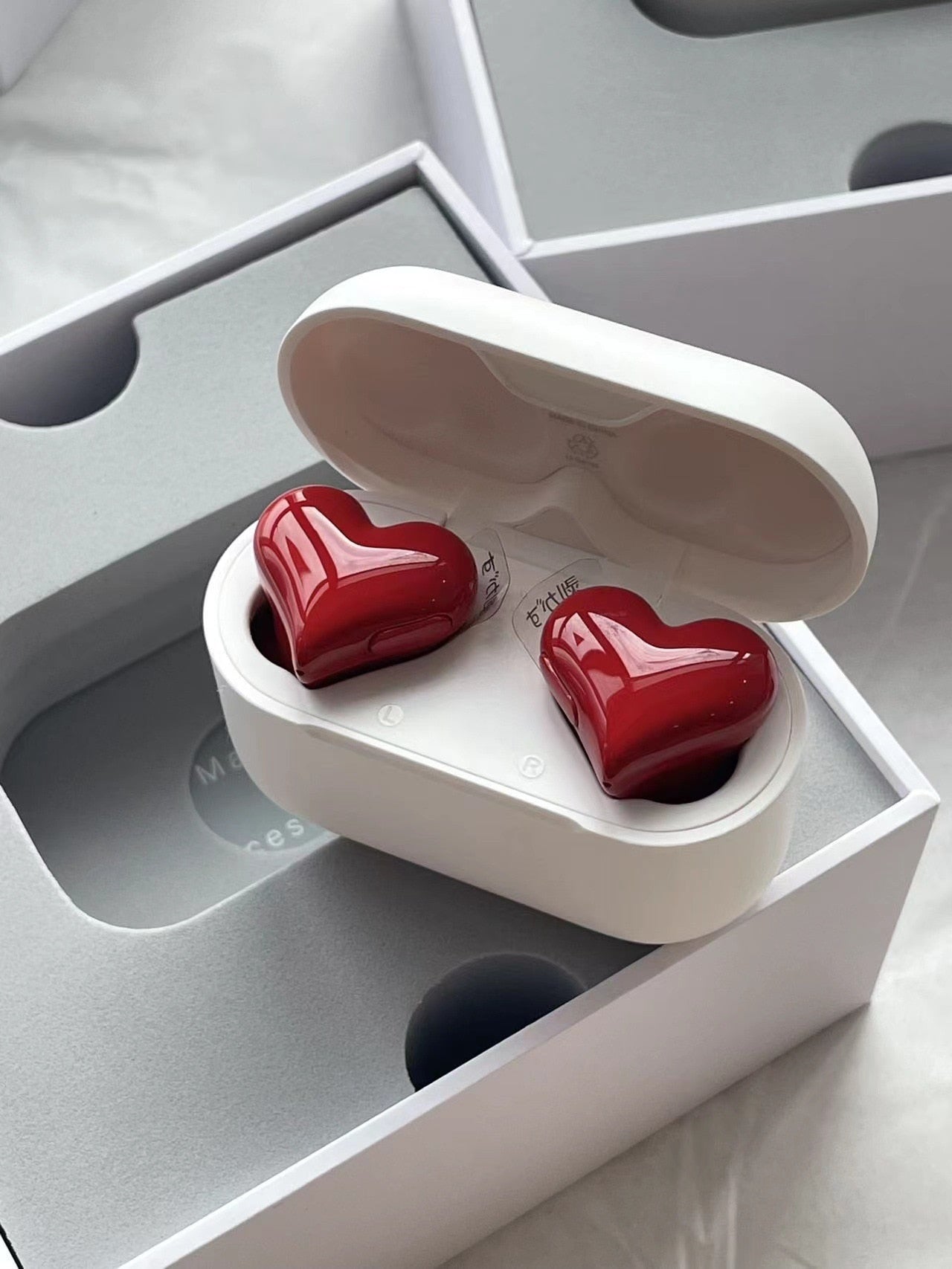 New Original Bluetooth Wireless Headphones Heart Shaped Earphones woman Earphone High Quality Heart Earbuds Girl Gift