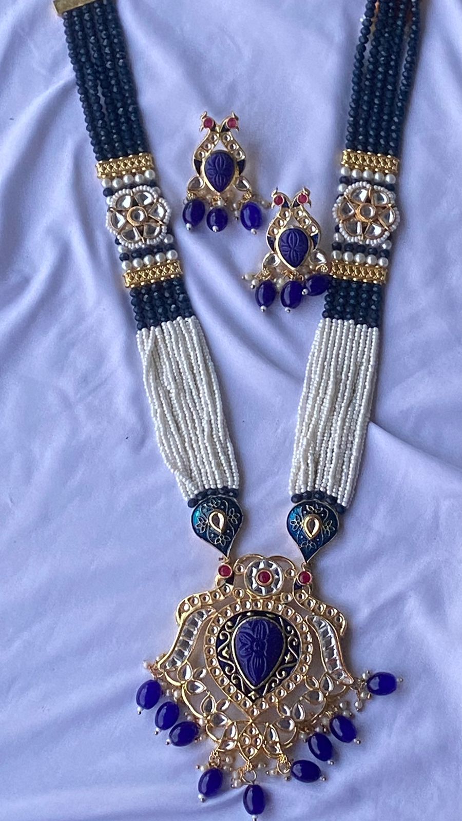 Long pendant set with Earings