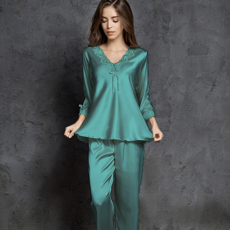 pijamas women Female pantsuit women Ice Silk Suit Long Sleeve silk pajamas Thin Bud Silk Sleeping Home Suit sleepwear